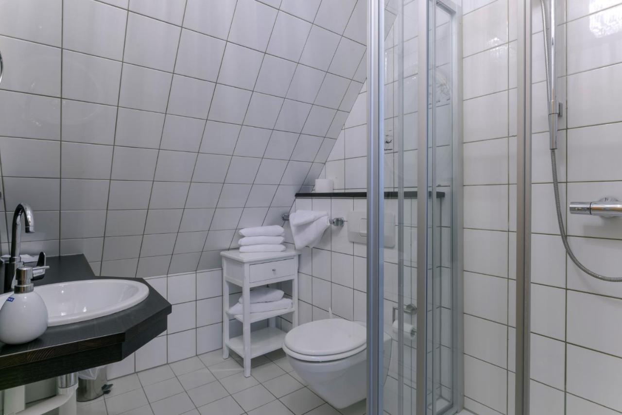 Hotel "Malerwinkel" Gmbh Seeon-Seebruck Phòng bức ảnh