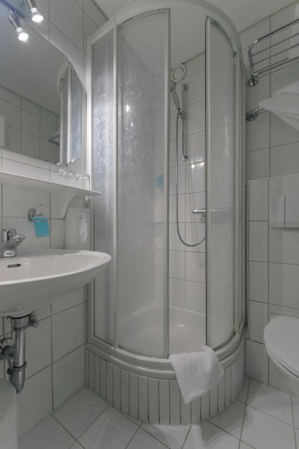 Hotel "Malerwinkel" Gmbh Seeon-Seebruck Phòng bức ảnh