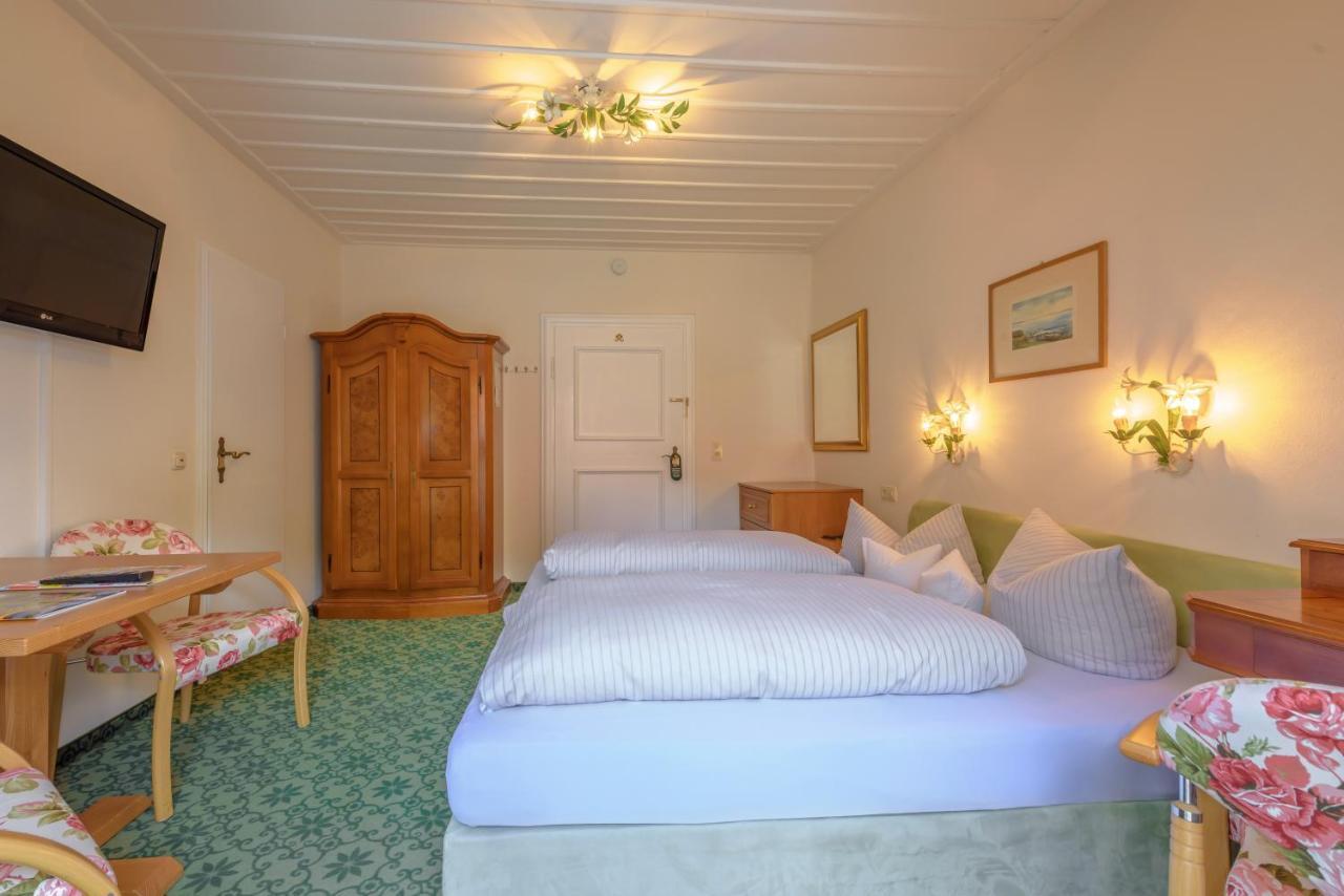 Hotel "Malerwinkel" Gmbh Seeon-Seebruck Phòng bức ảnh