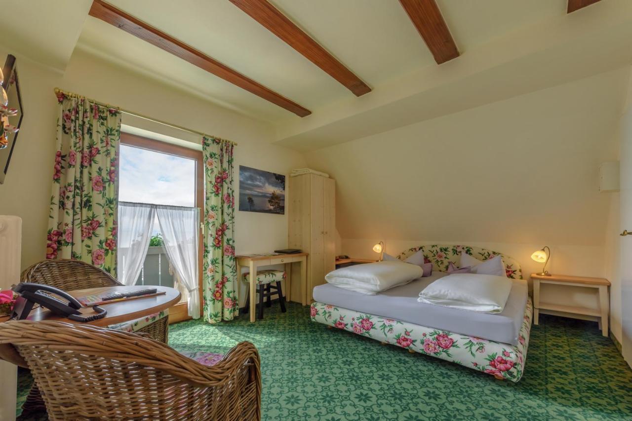 Hotel "Malerwinkel" Gmbh Seeon-Seebruck Phòng bức ảnh
