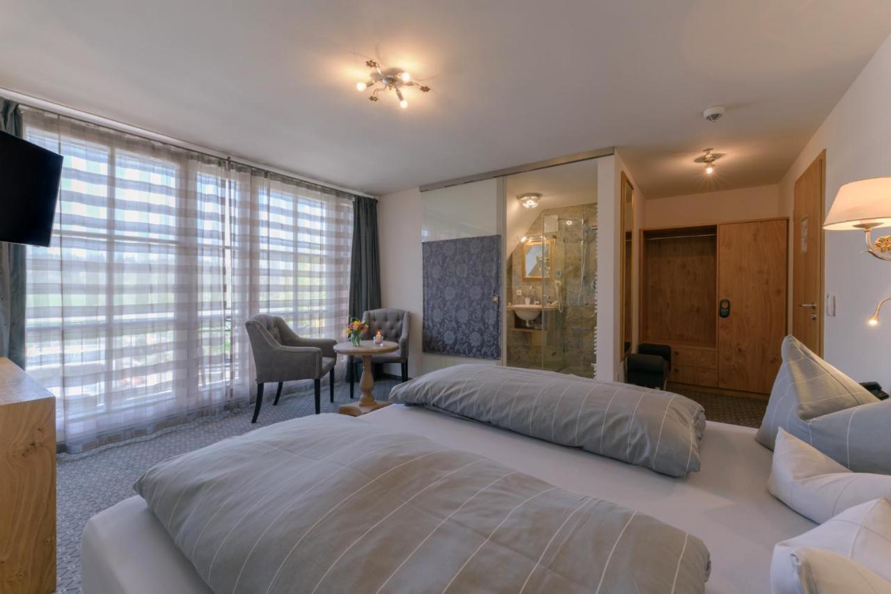 Hotel "Malerwinkel" Gmbh Seeon-Seebruck Phòng bức ảnh